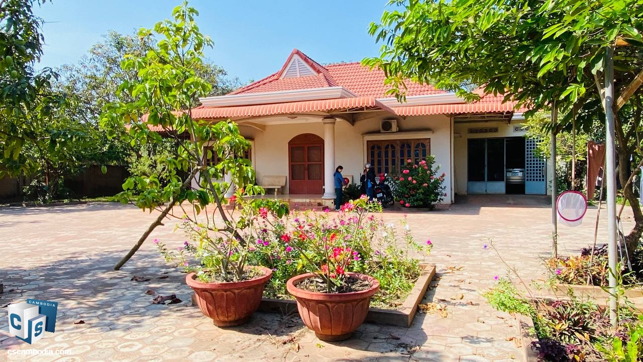 3-Bedroom House for Rent in Kork Chak, Siem Reap.